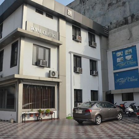 Hotel Royal Classic Bareilly Eksteriør bilde