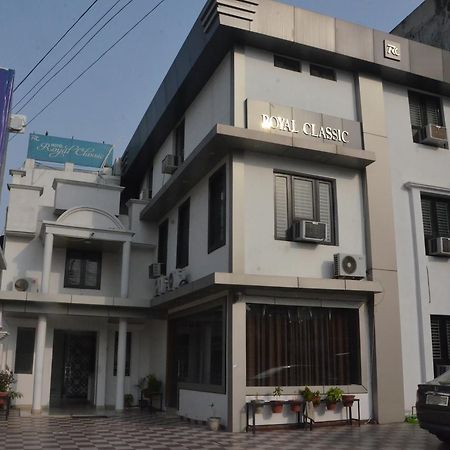 Hotel Royal Classic Bareilly Eksteriør bilde