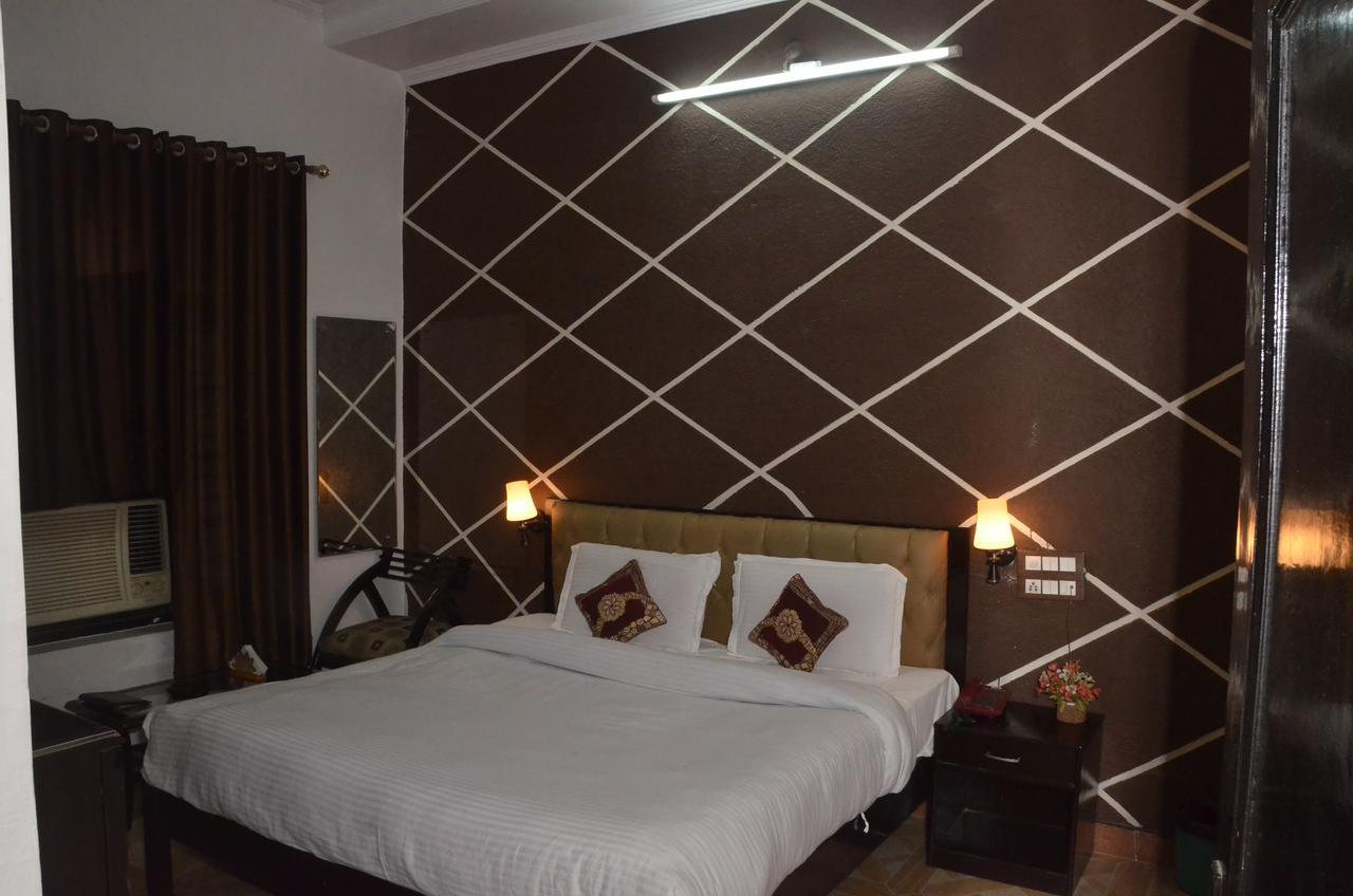 Hotel Royal Classic Bareilly Eksteriør bilde