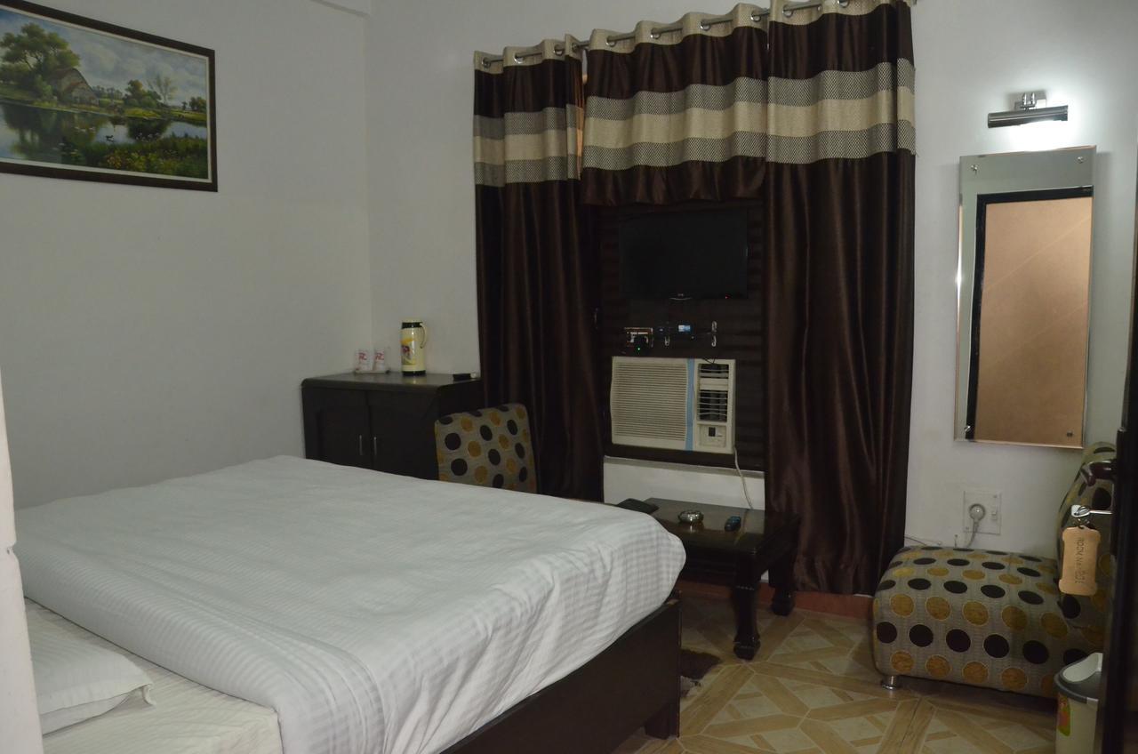 Hotel Royal Classic Bareilly Eksteriør bilde