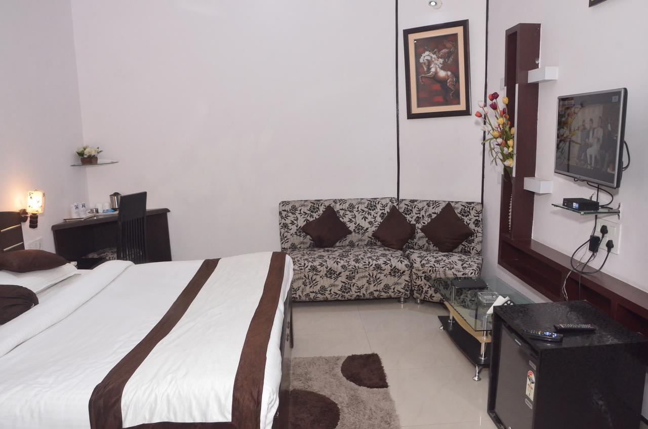 Hotel Royal Classic Bareilly Eksteriør bilde