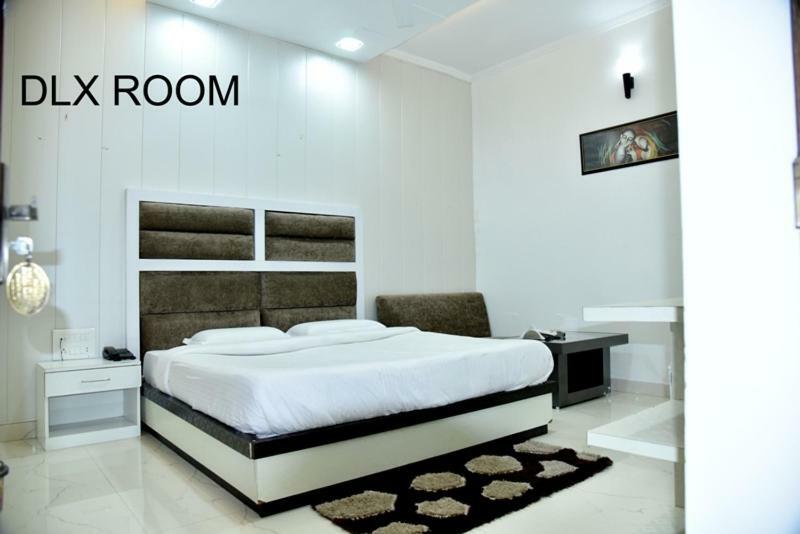 Hotel Royal Classic Bareilly Eksteriør bilde