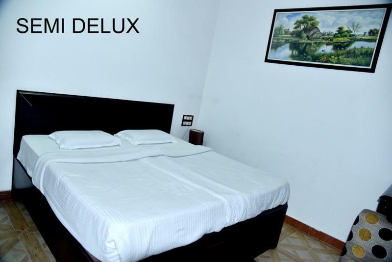 Hotel Royal Classic Bareilly Eksteriør bilde